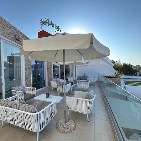 Adelais Bay Hotel Протарас Екстериор снимка