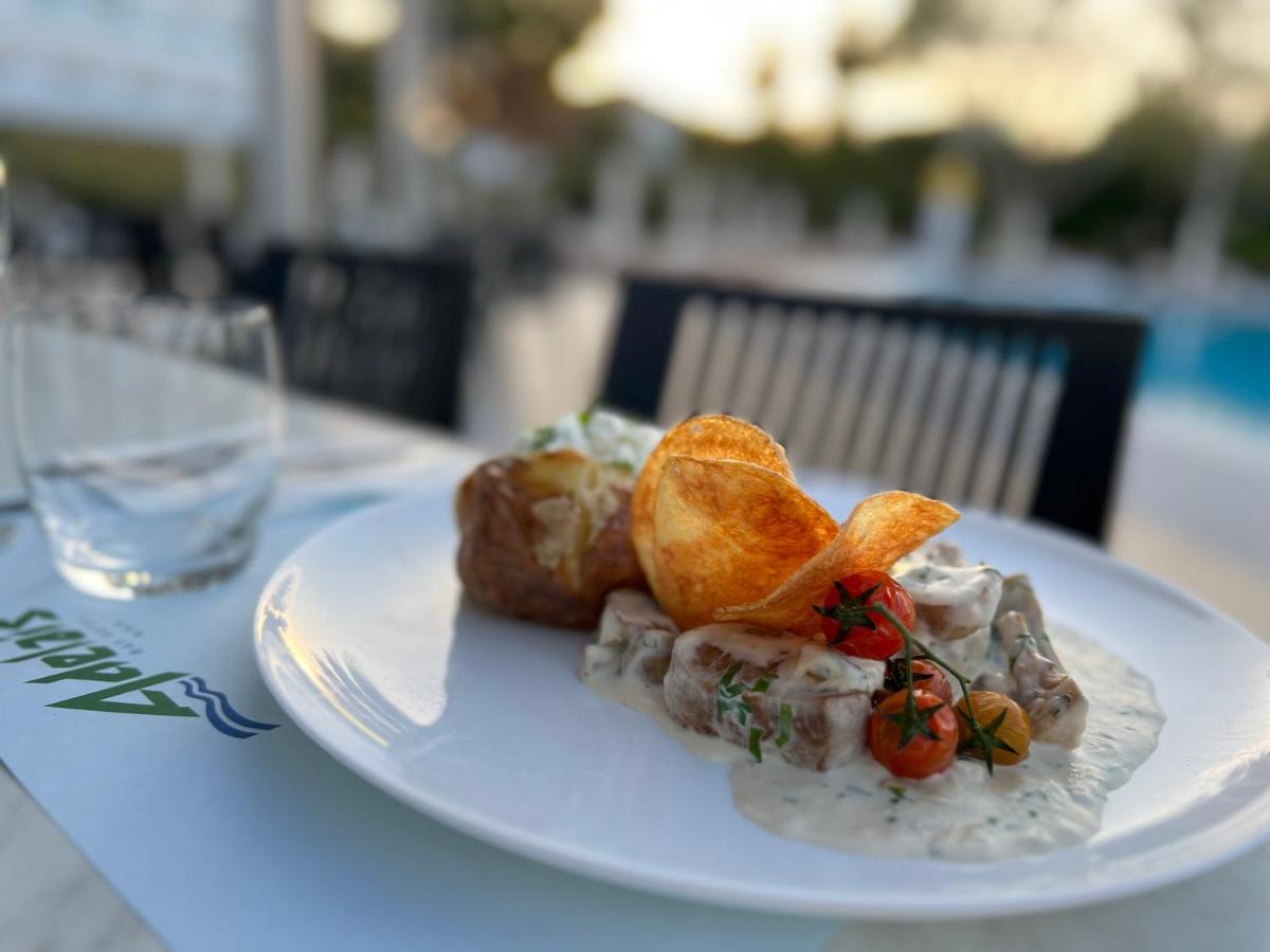 Adelais Bay Hotel Протарас Екстериор снимка